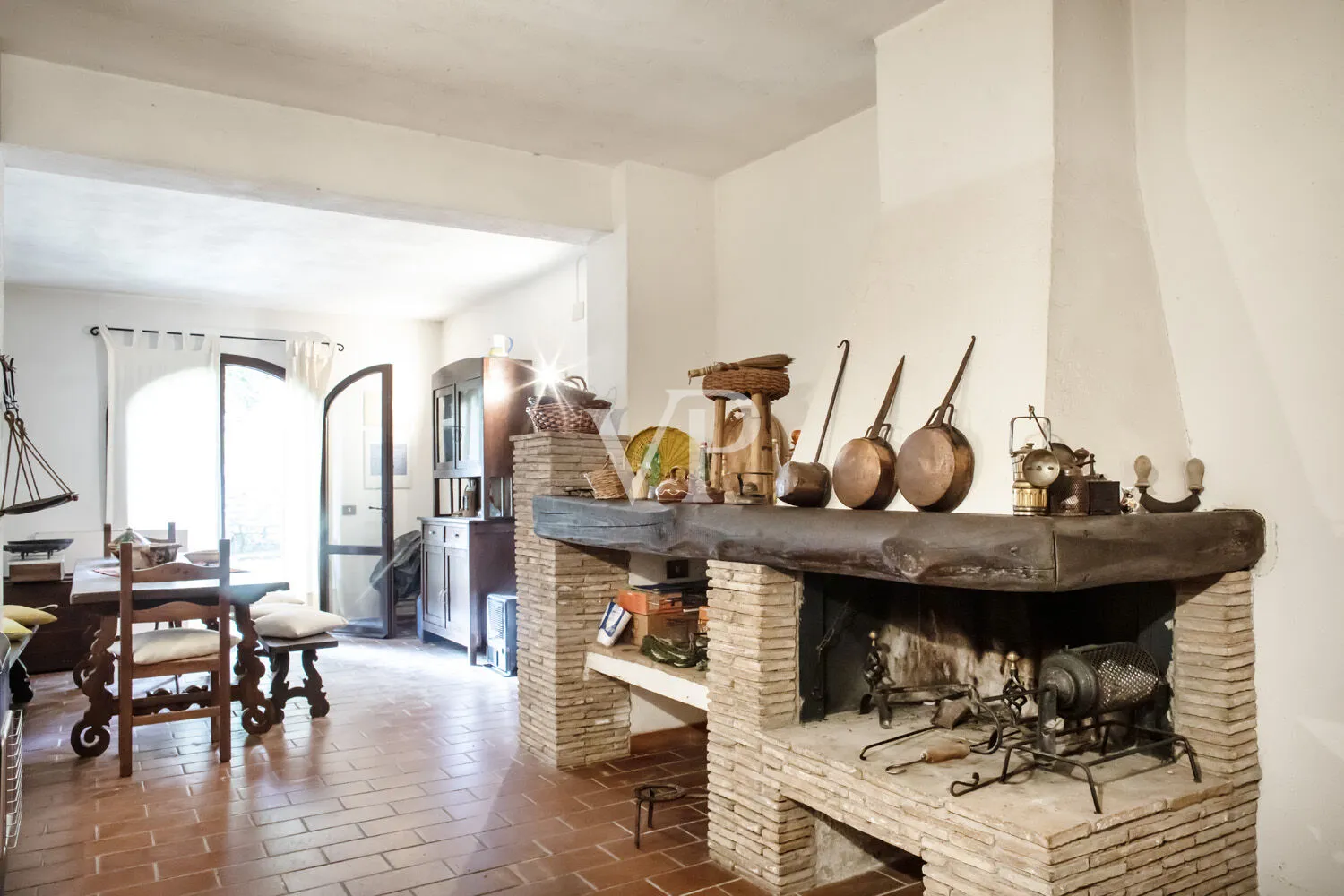 Prestigioso casale storico nel cuore della Tuscia