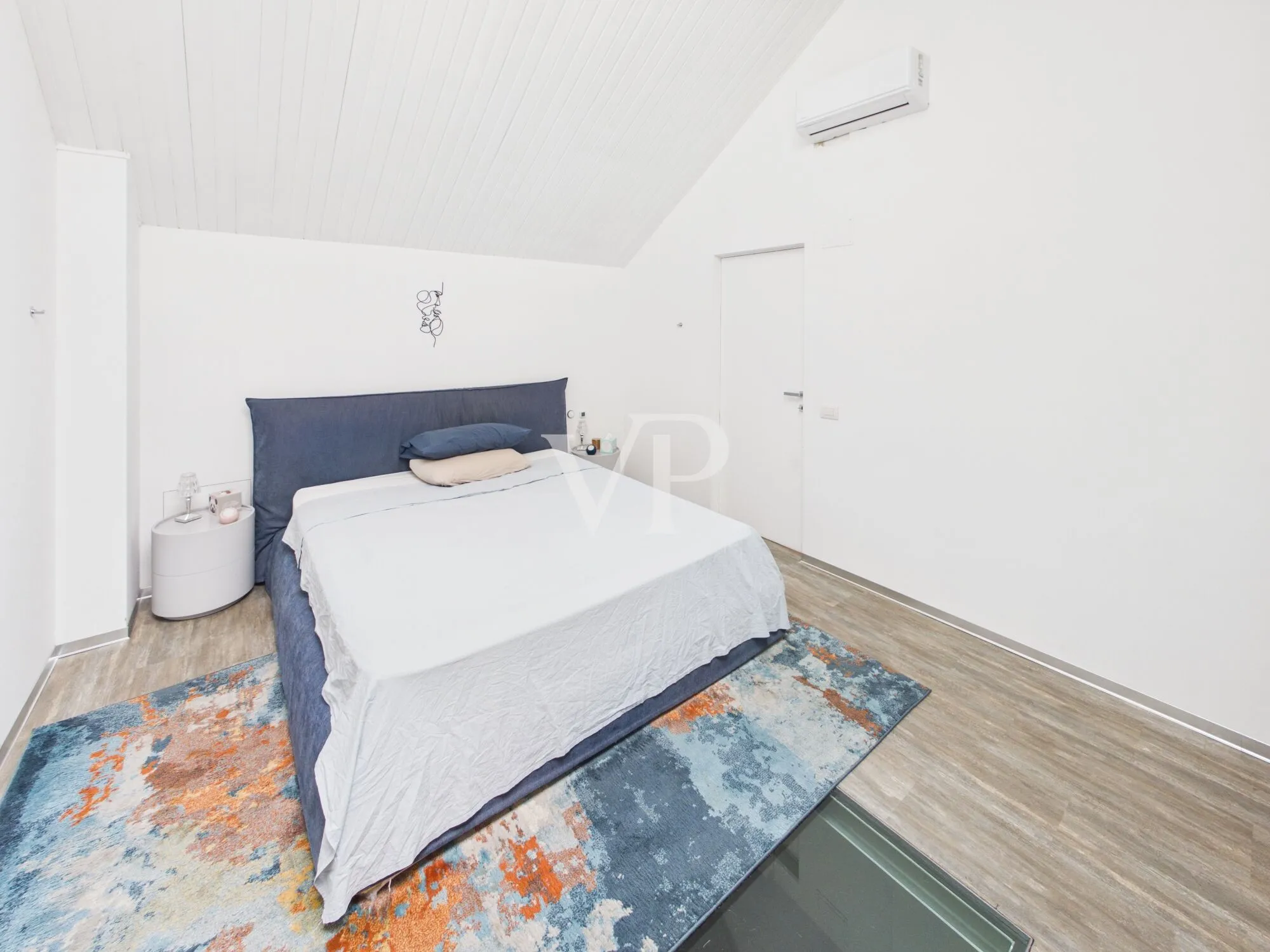 Exclusivo loft diáfano con un encanto auténtico