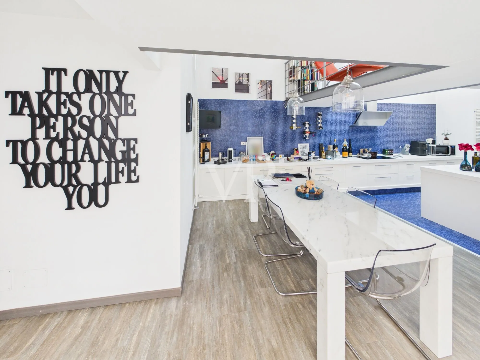 Exclusivo loft diáfano con un encanto auténtico
