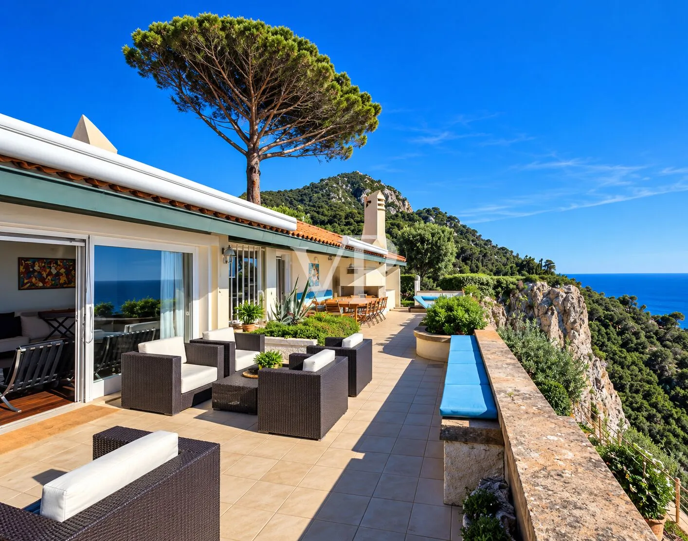 Villa mit Panoramablick auf das Meer mit direktem Zugang und Pool in Cala Piccola