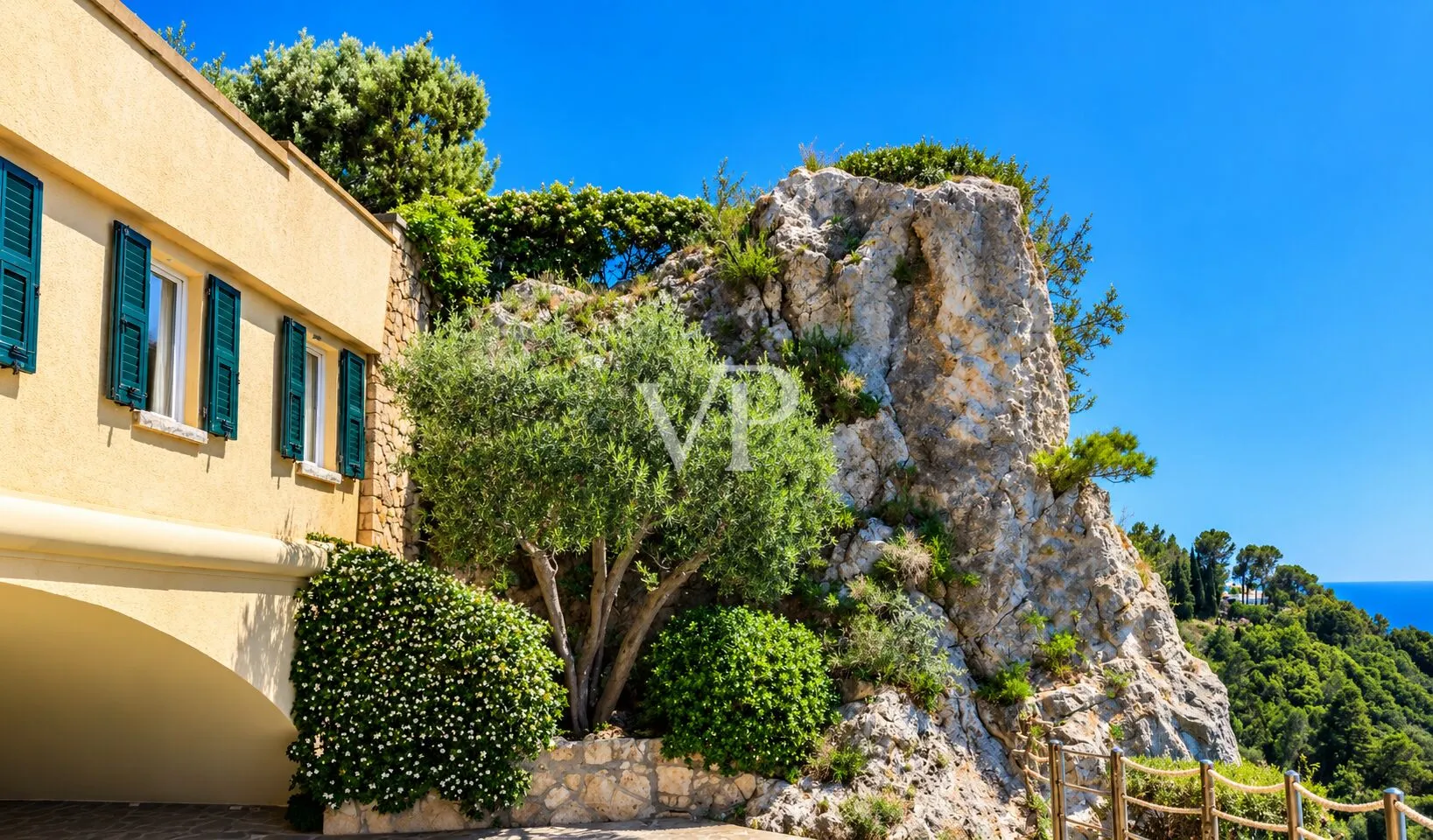 Villa mit Panoramablick auf das Meer mit direktem Zugang und Pool in Cala Piccola