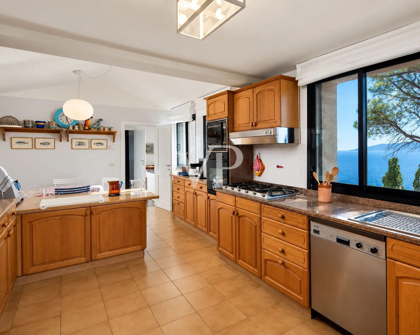 Villa mit Panoramablick auf das Meer mit direktem Zugang und Pool in Cala Piccola