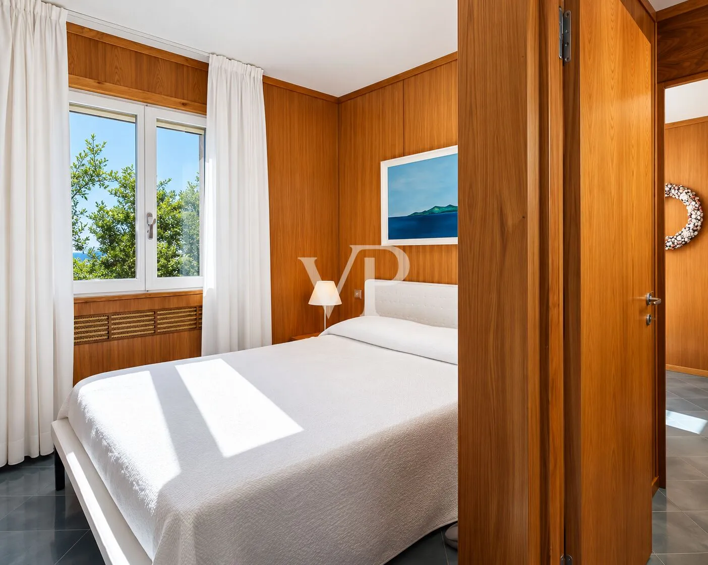 Villa mit Panoramablick auf das Meer mit direktem Zugang und Pool in Cala Piccola