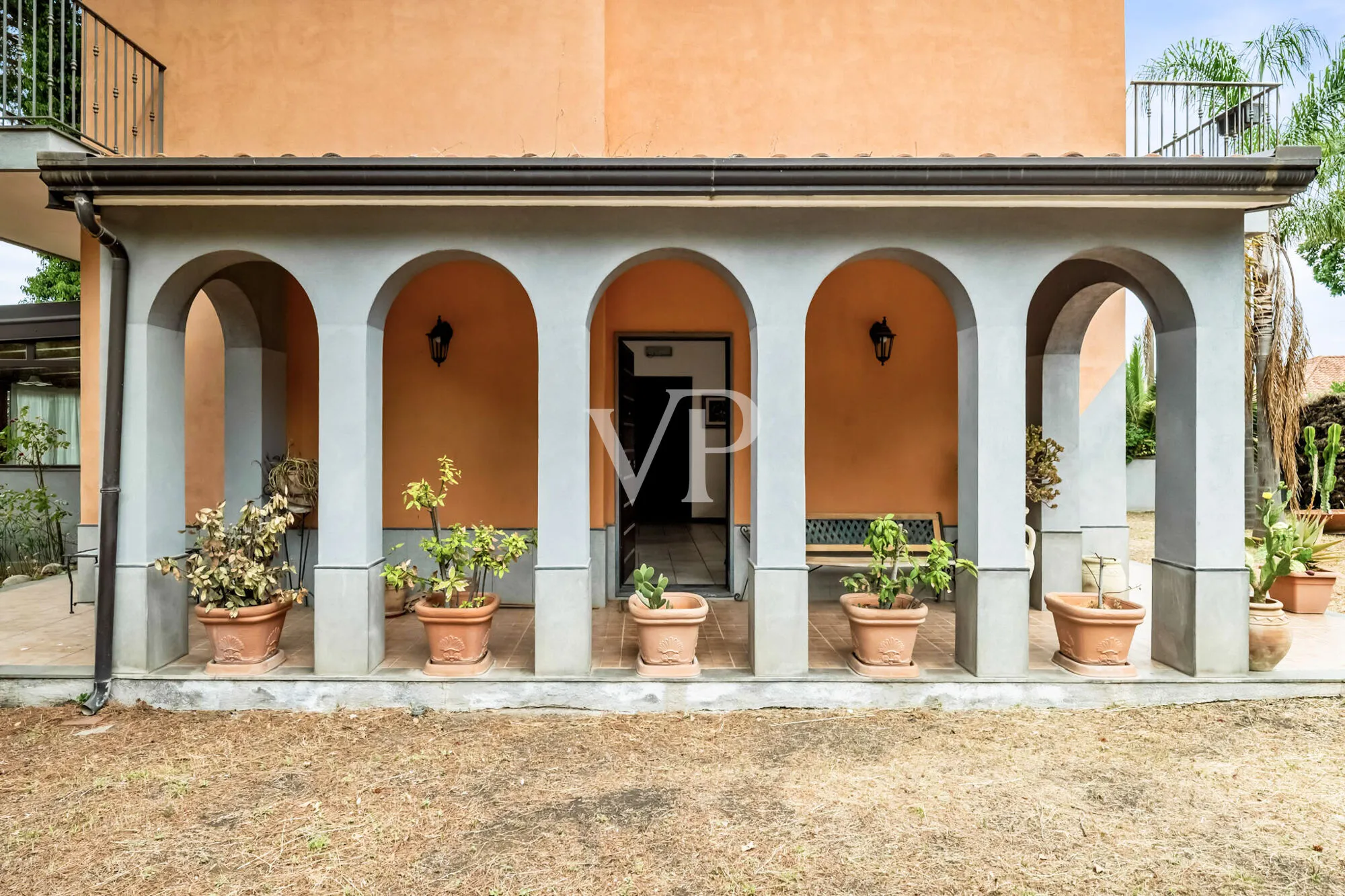 Freistehendes Haus mit Garten und Blick auf den Ätna