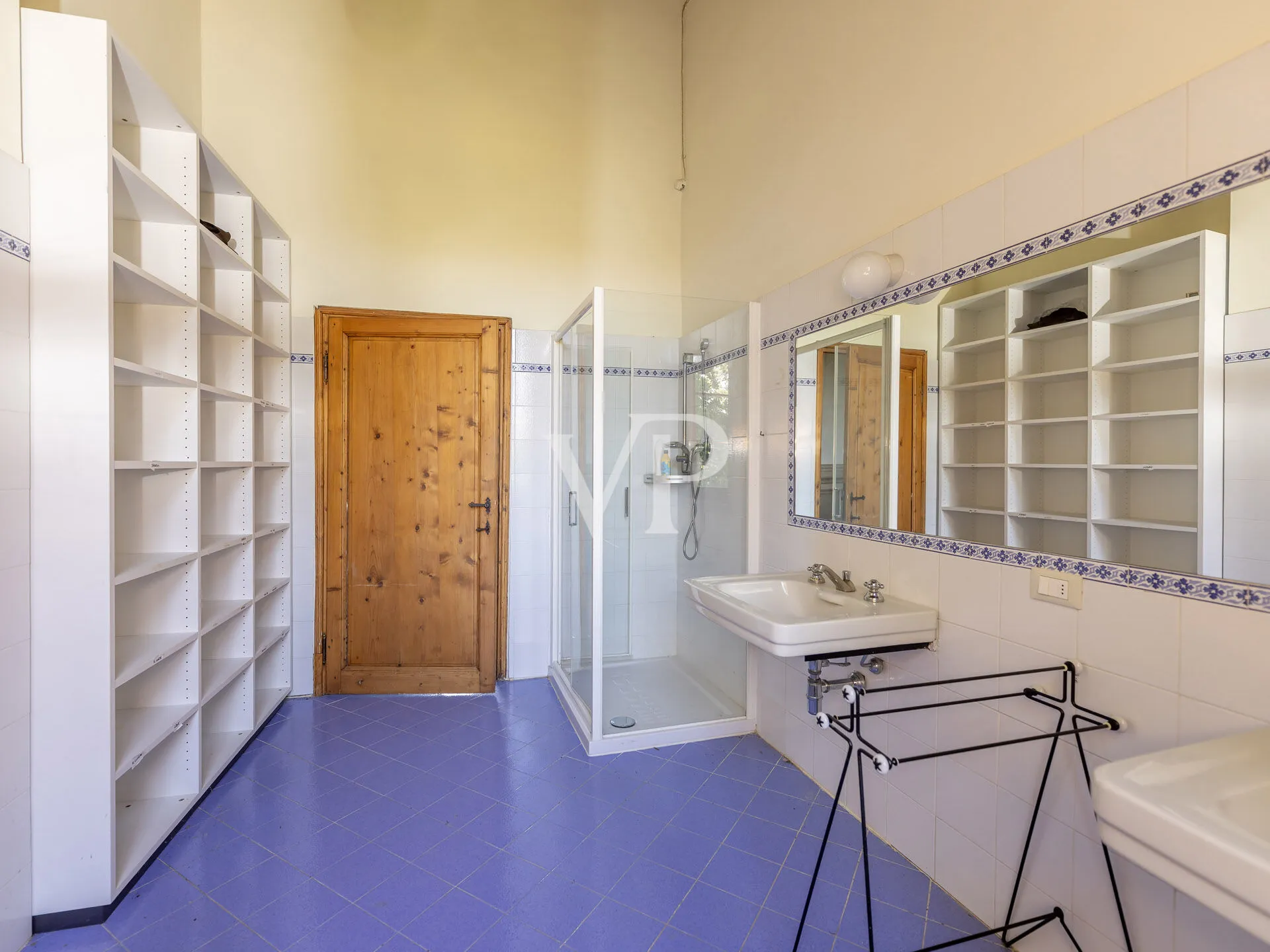 Domaine de prestige avec villa, moulin à huile et piscine panoramique aux portes de Florence