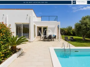 Exklusive Villa mit Pool und unverbaubarem Meerblick im Naturreservat Belice
