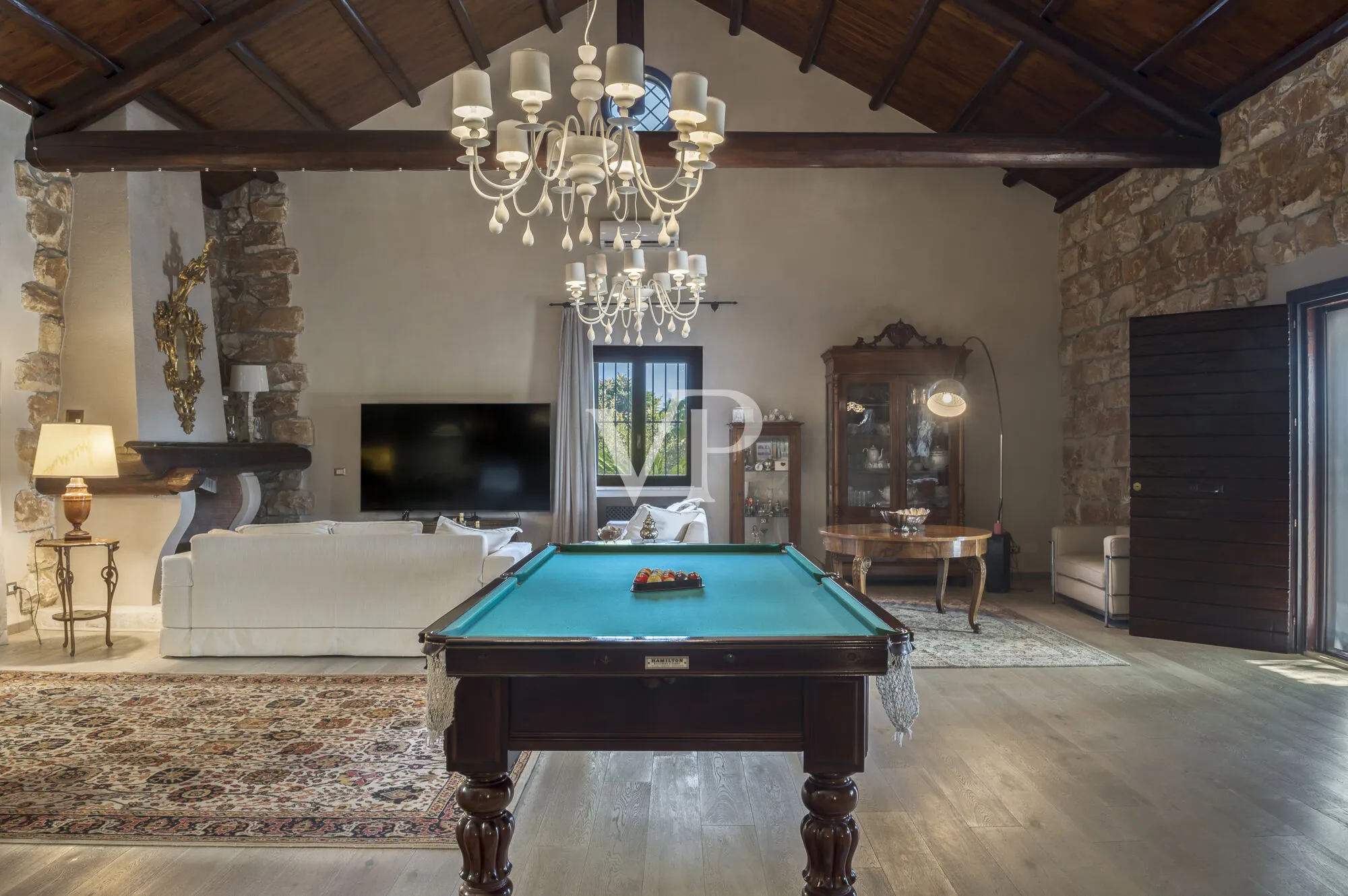 Exklusives „Country Estate“ aus dem Jahr 1895 mit Swimmingpool – Syrakus