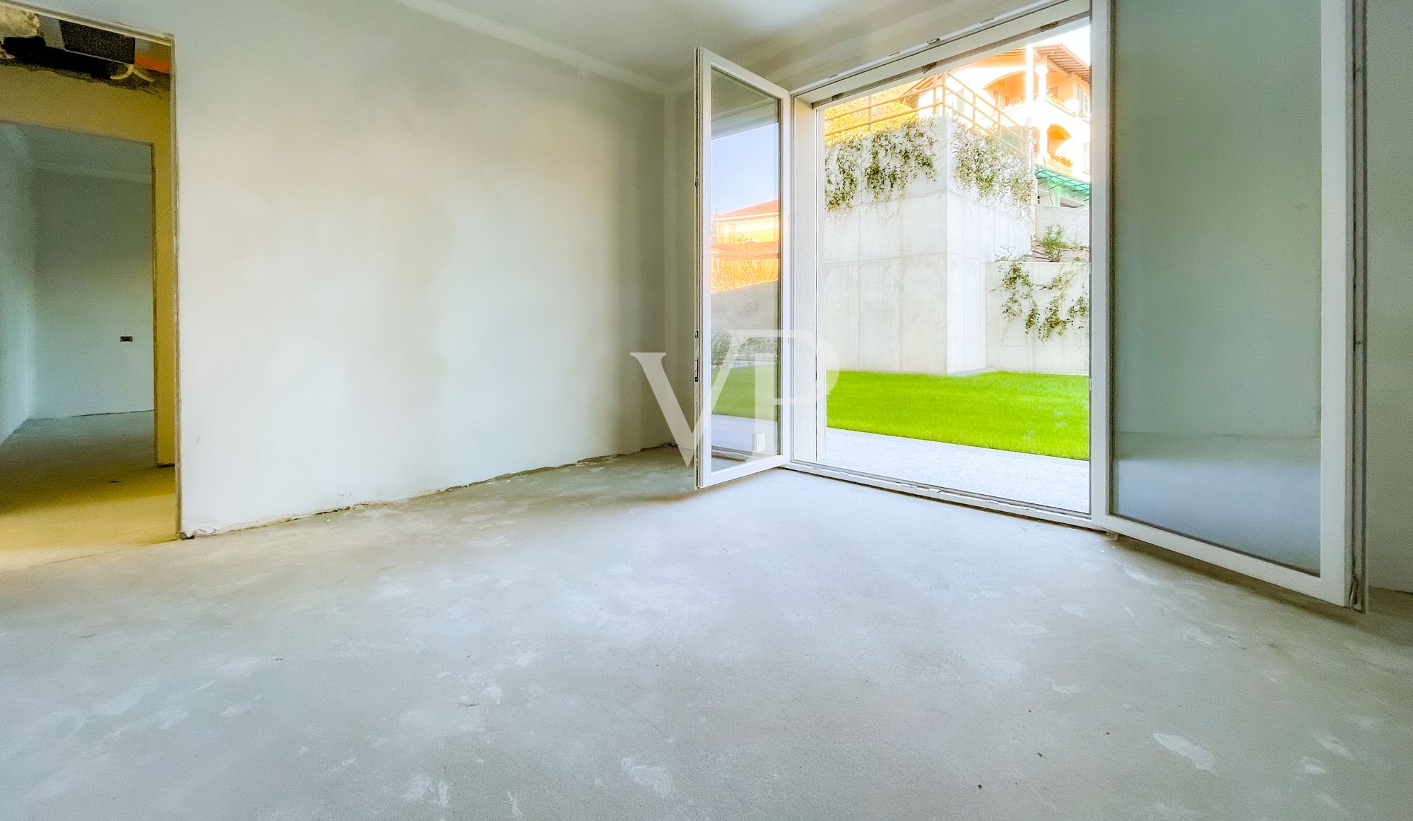 Neu gebaute Wohnungen mit Blick auf den Comer See