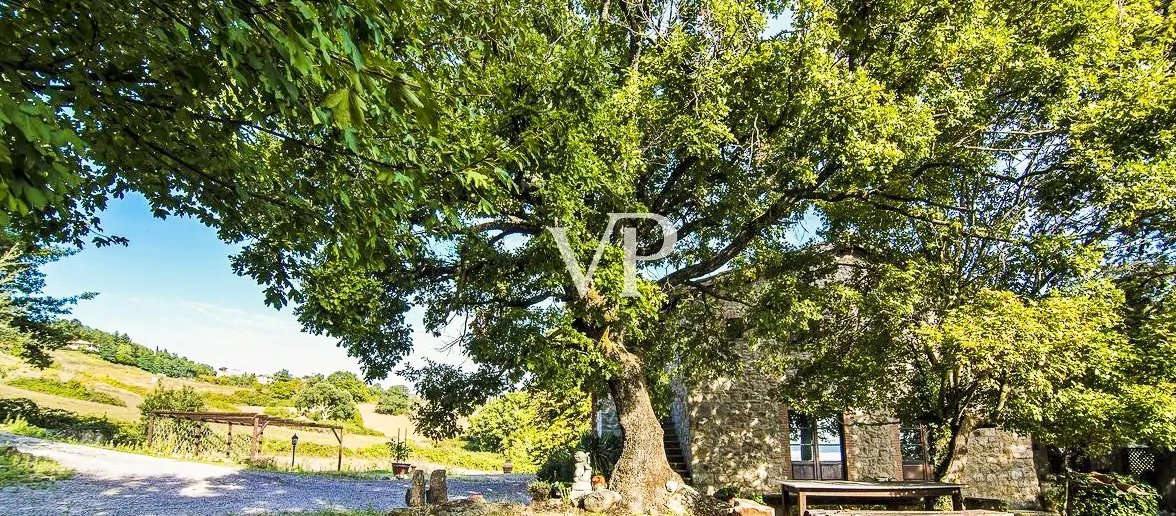 Toscana: Affascinante casale storico di epoca leopoldina interamente ristrutturato a nuovo