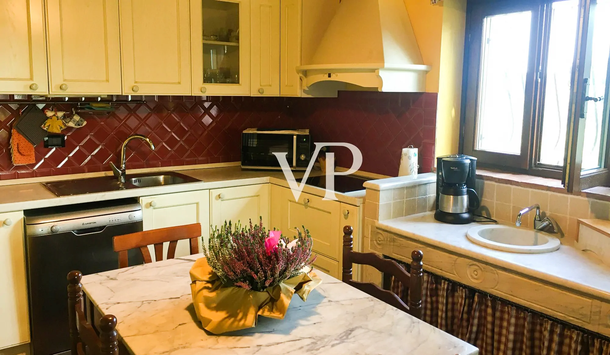 Toscana: Affascinante casale storico di epoca leopoldina interamente ristrutturato a nuovo