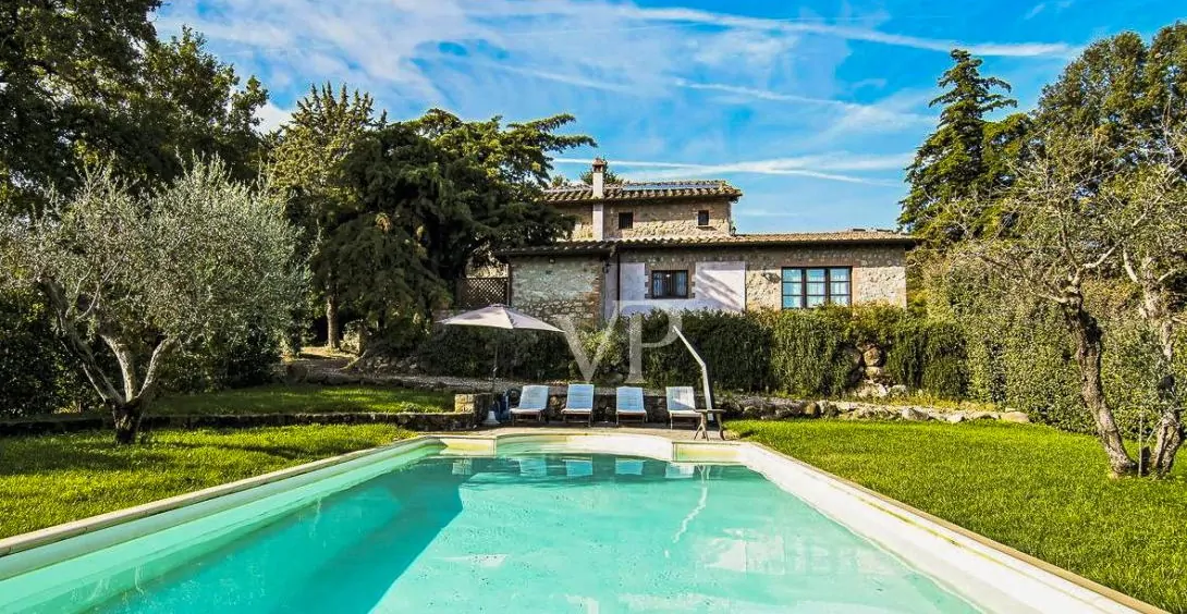 Toscana: Affascinante casale storico di epoca leopoldina interamente ristrutturato a nuovo