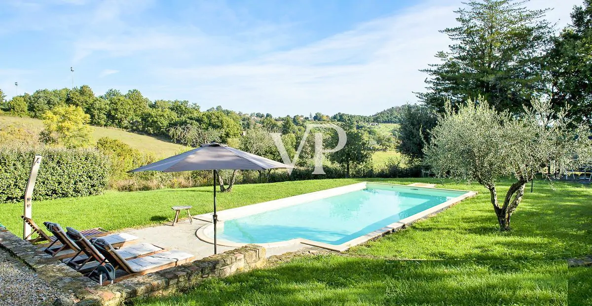 Toscana: Affascinante casale storico di epoca leopoldina interamente ristrutturato a nuovo