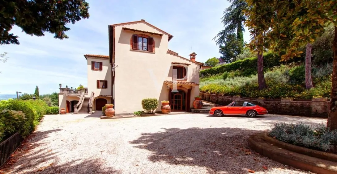 Splendida Villa del XVII secolo con vista mozzafiato ad Arezzo