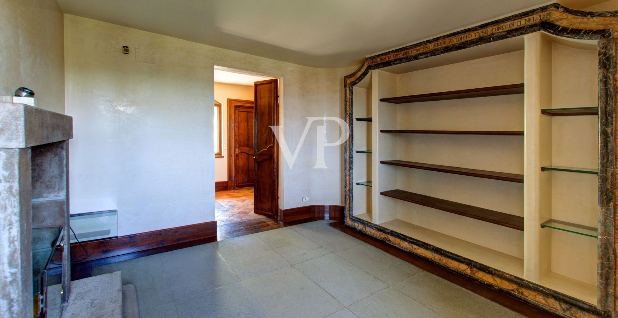 Interno