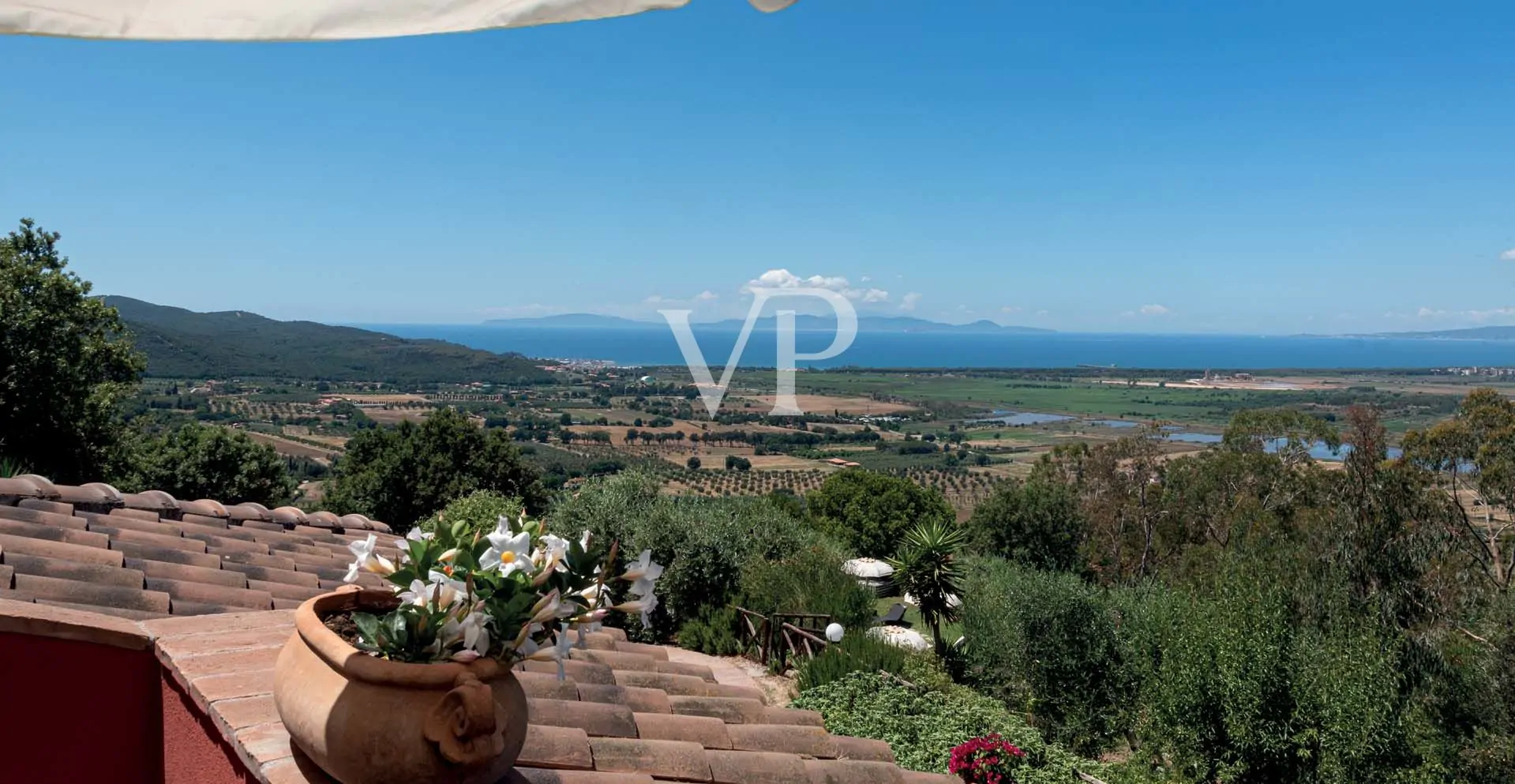 Tenuta di prestigio con vista mare a Punta Ala