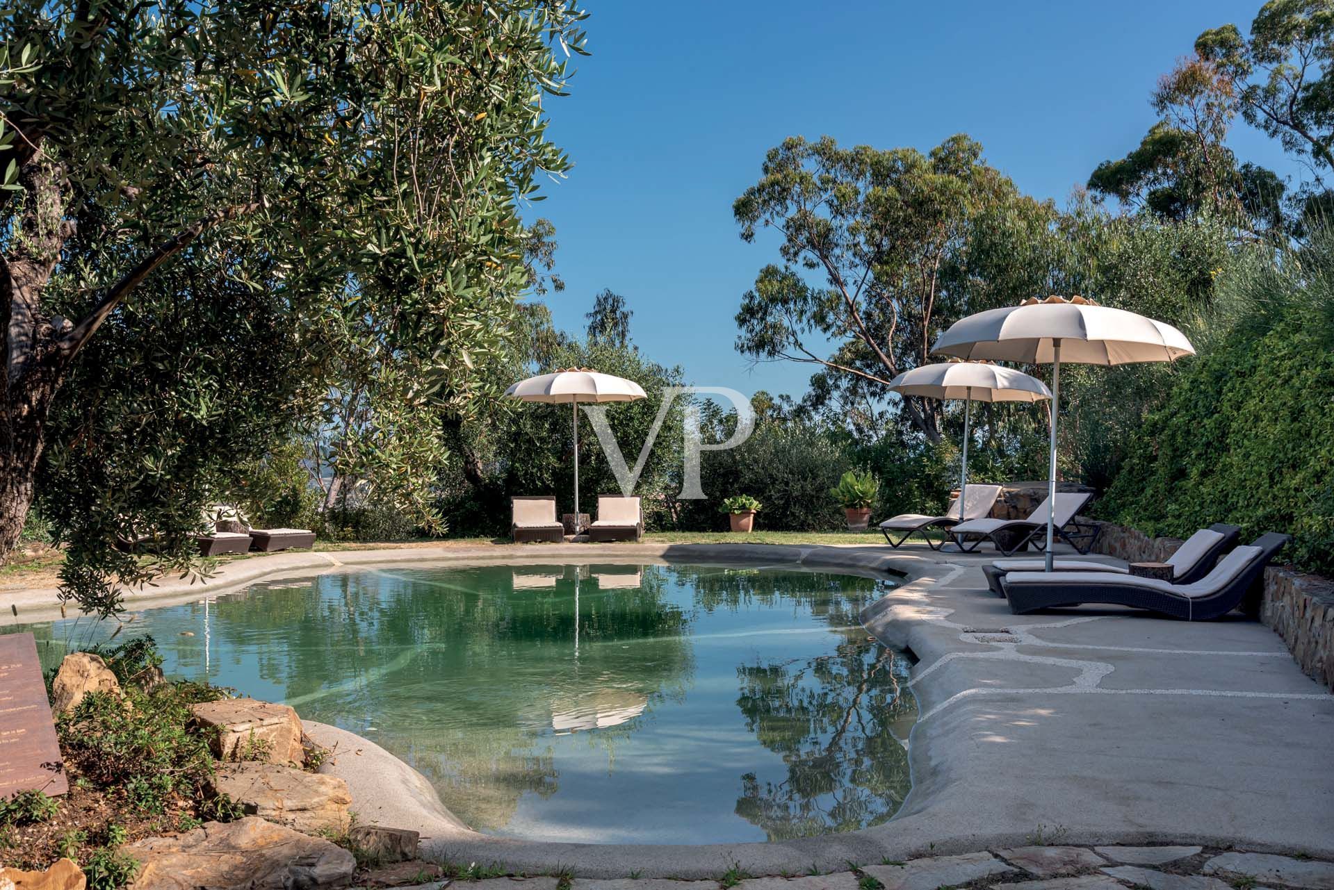 Prestigieux domaine avec vue sur la mer à Punta Ala