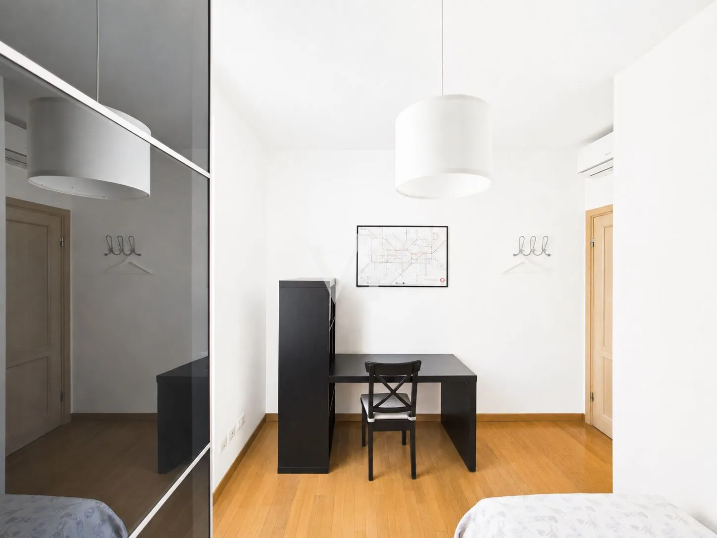 Apartamento de tres habitaciones 2 º piso en excelentes condiciones - Bocconi