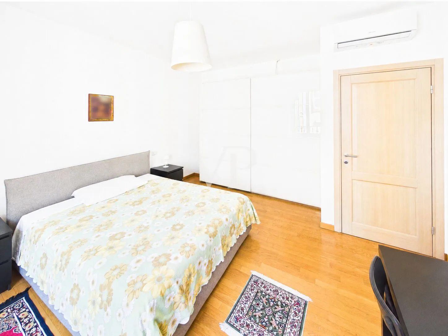 Apartamento de tres habitaciones 2 º piso en excelentes condiciones - Bocconi