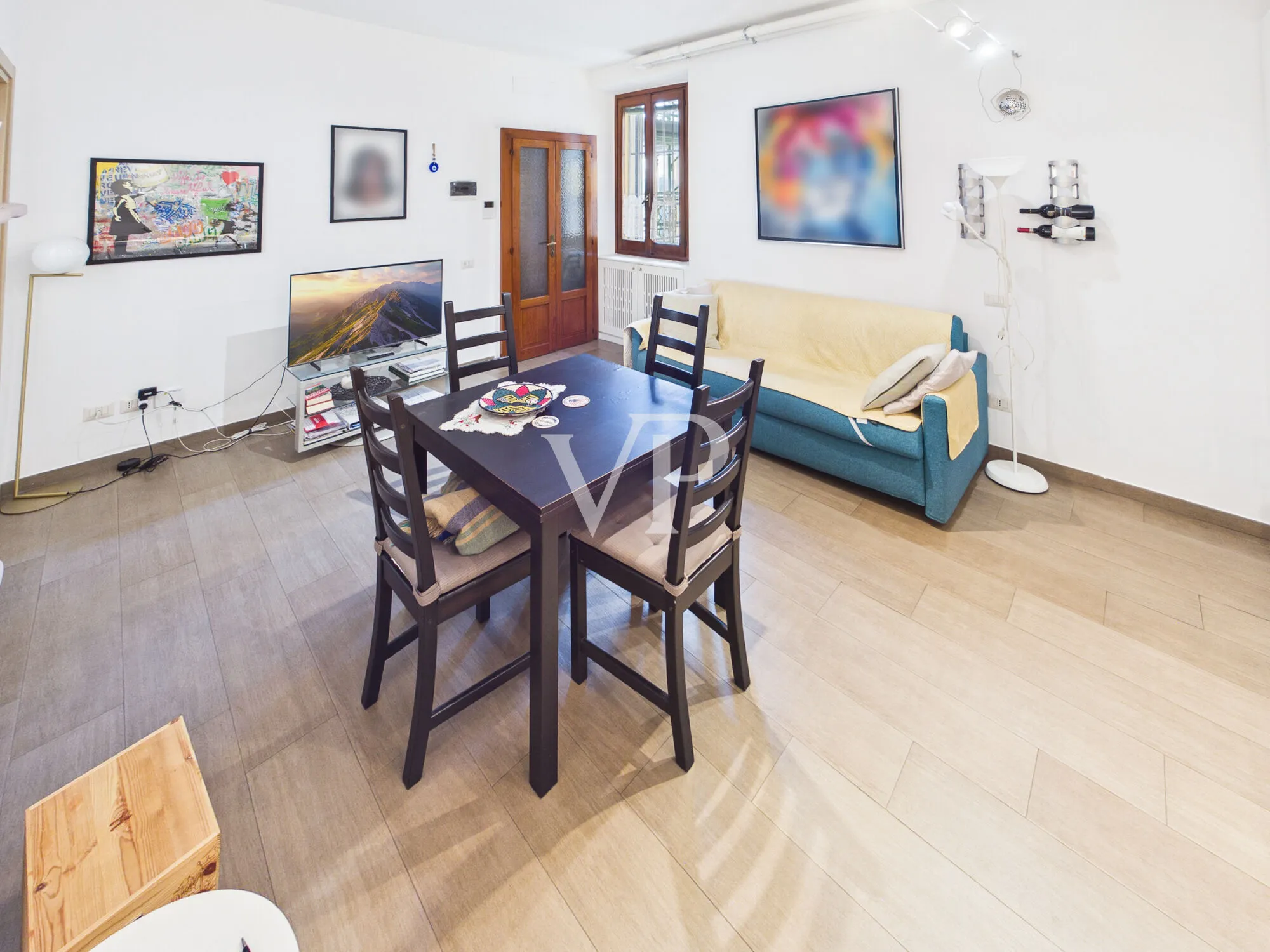 Drei-Zimmer-Wohnung im 2. Stock in ausgezeichnetem Zustand - Bocconi