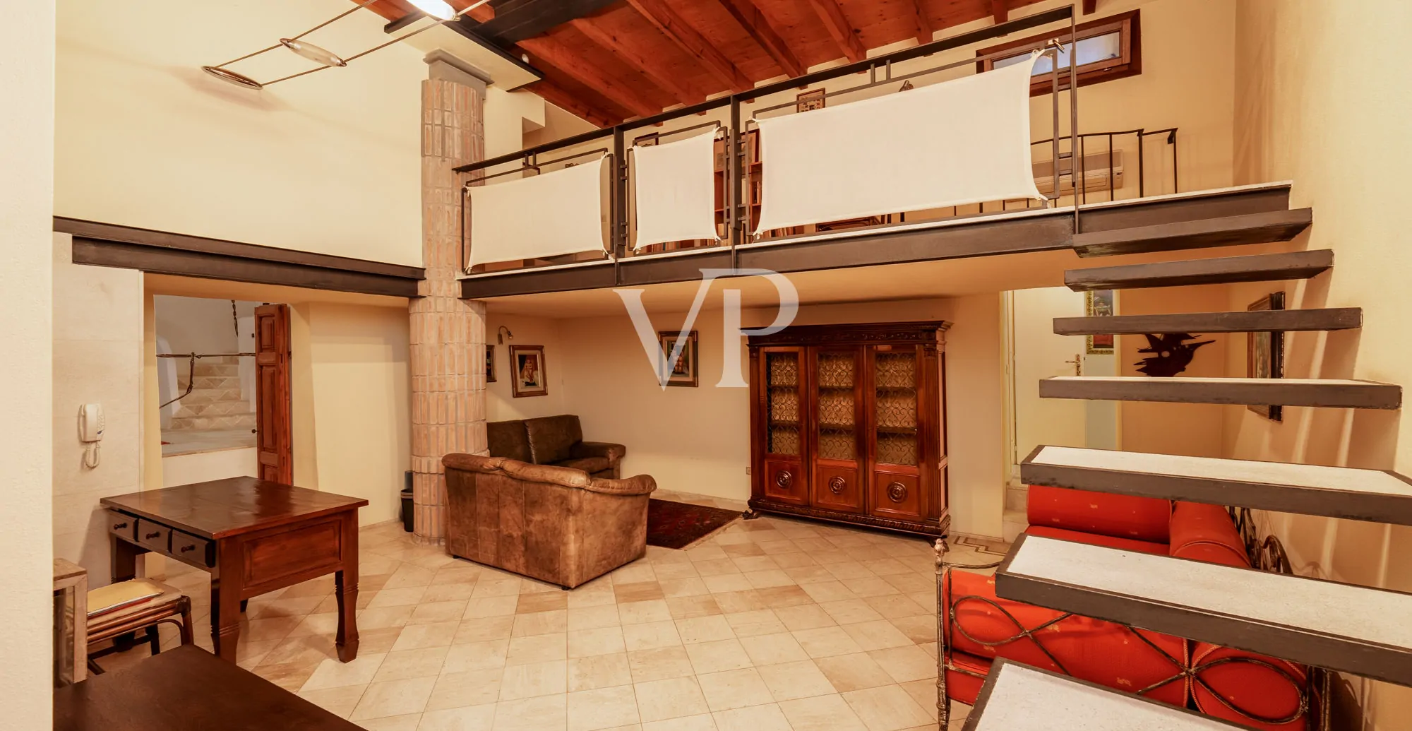 Historisches Gebäude im Herzen von Olbia