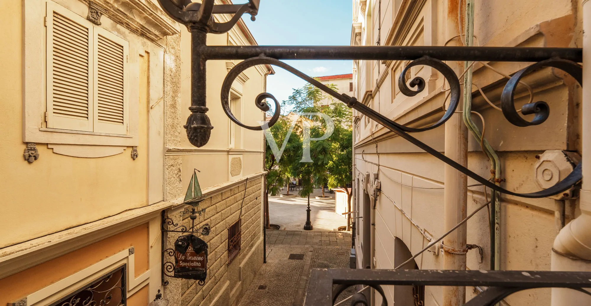 Historisches Gebäude im Herzen von Olbia