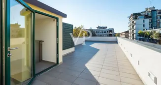 von_poll_real_estate_property_IT242941000_image_2