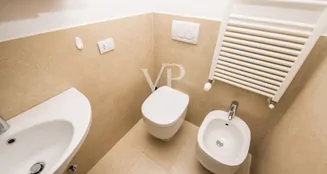 von_poll_real_estate_property_IT242941000_image_25