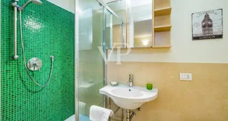 von_poll_real_estate_property_IT242941000_image_24