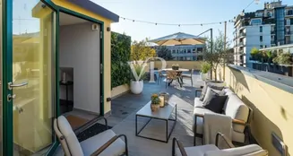 von_poll_real_estate_property_IT242941000_image_0