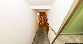 von_poll_real_estate_property_IT242941000_image_5