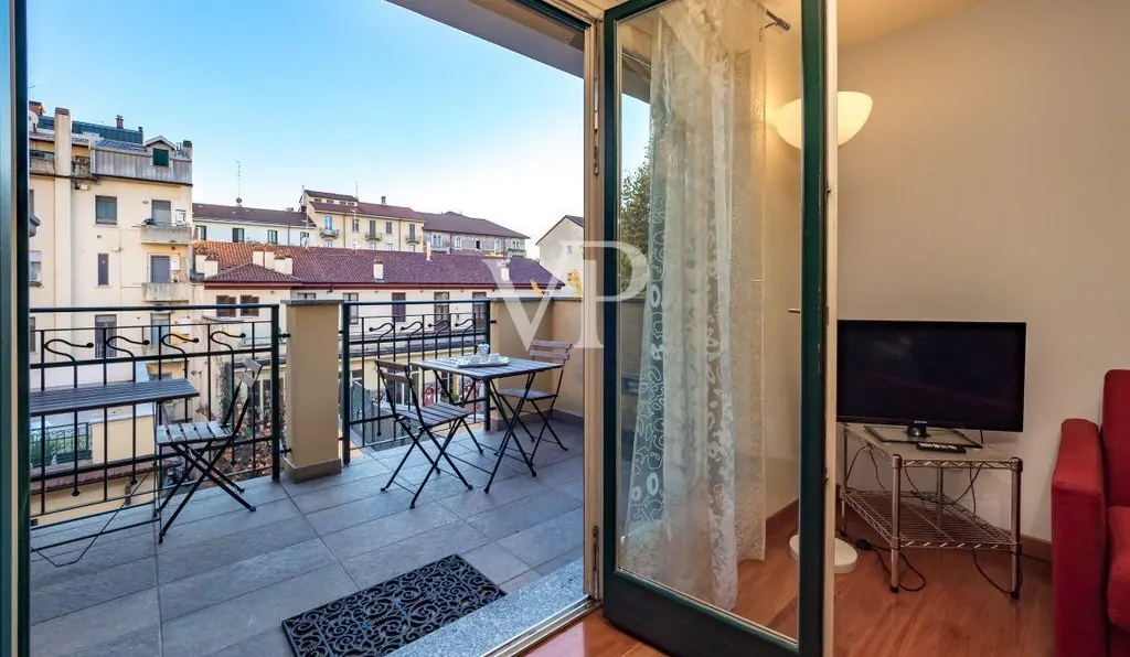 Repräsentative Drei-Zimmer-Wohnung auf zwei Ebenen mit großer Terrasse