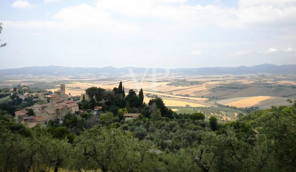 Masía rústica dividida en 4 viviendas