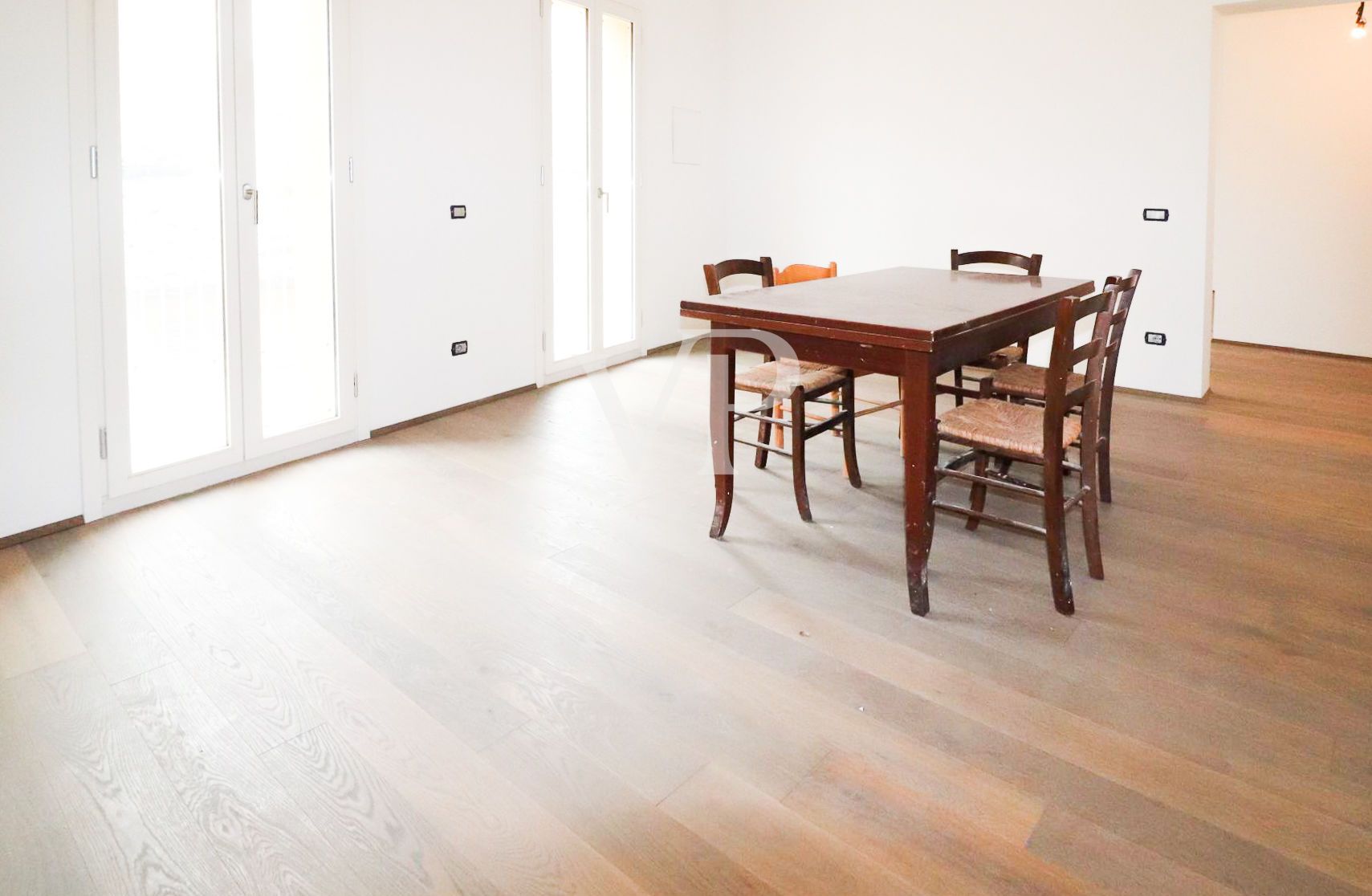 Herrliche Dachgeschosswohnung mit Panoramaterrasse und Blick auf den Dom