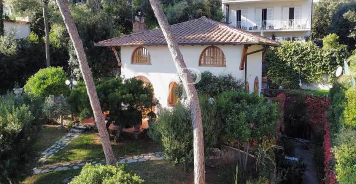 Villa sul Mare: Eleganza e Comfort a Castiglioncello