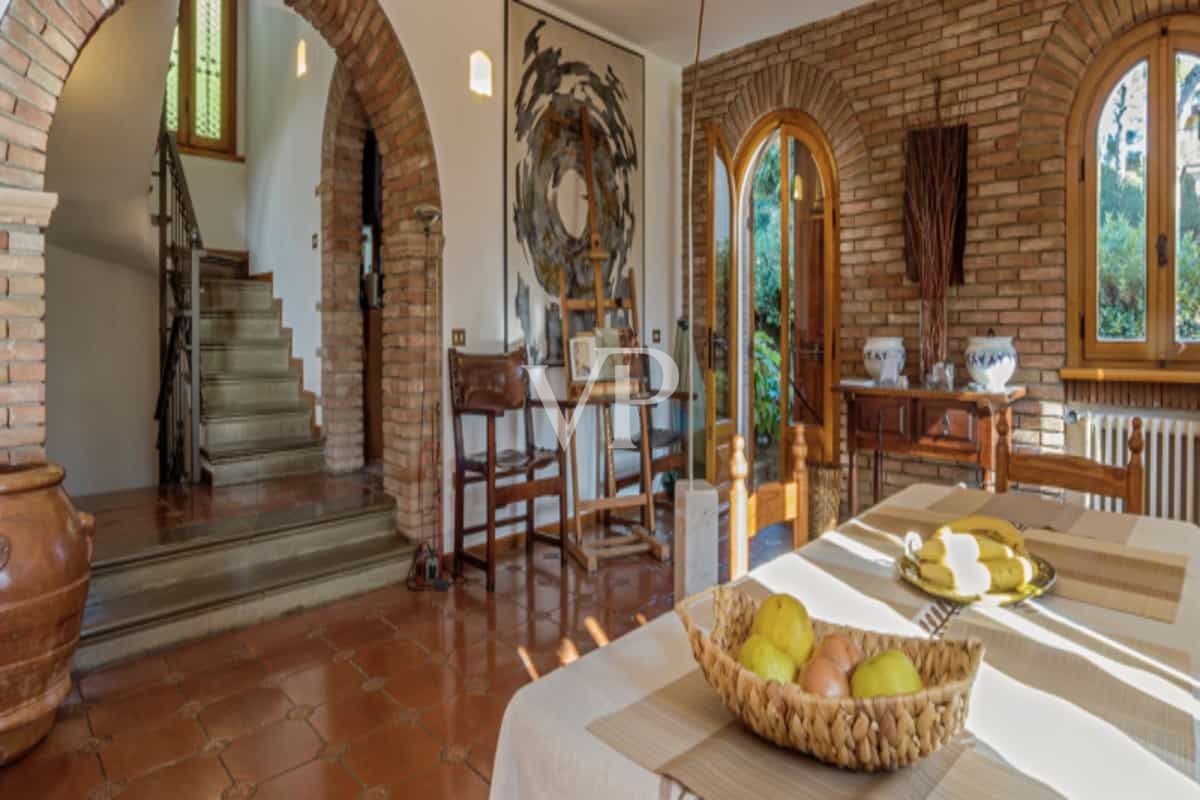 Villa by the sea: Elegance and Comfort in Castiglioncello