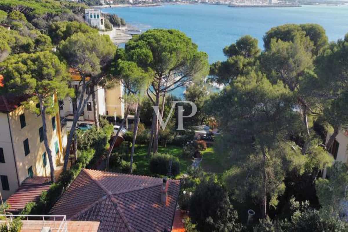 Villa by the sea: Elegance and Comfort in Castiglioncello