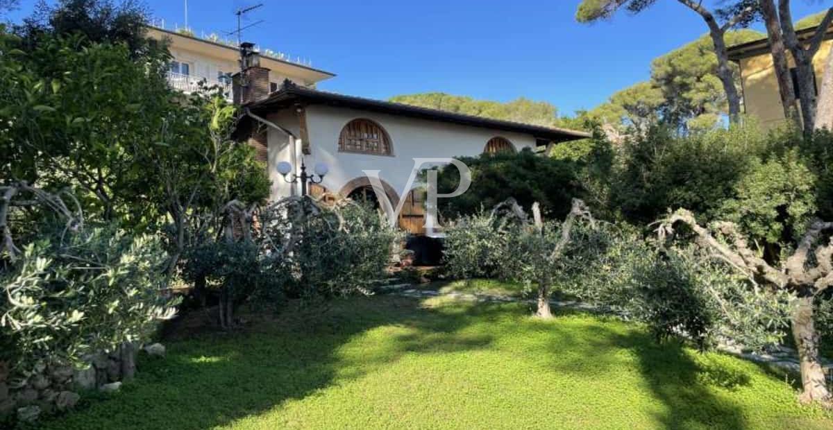 Villa sul Mare: Eleganza e Comfort a Castiglioncello
