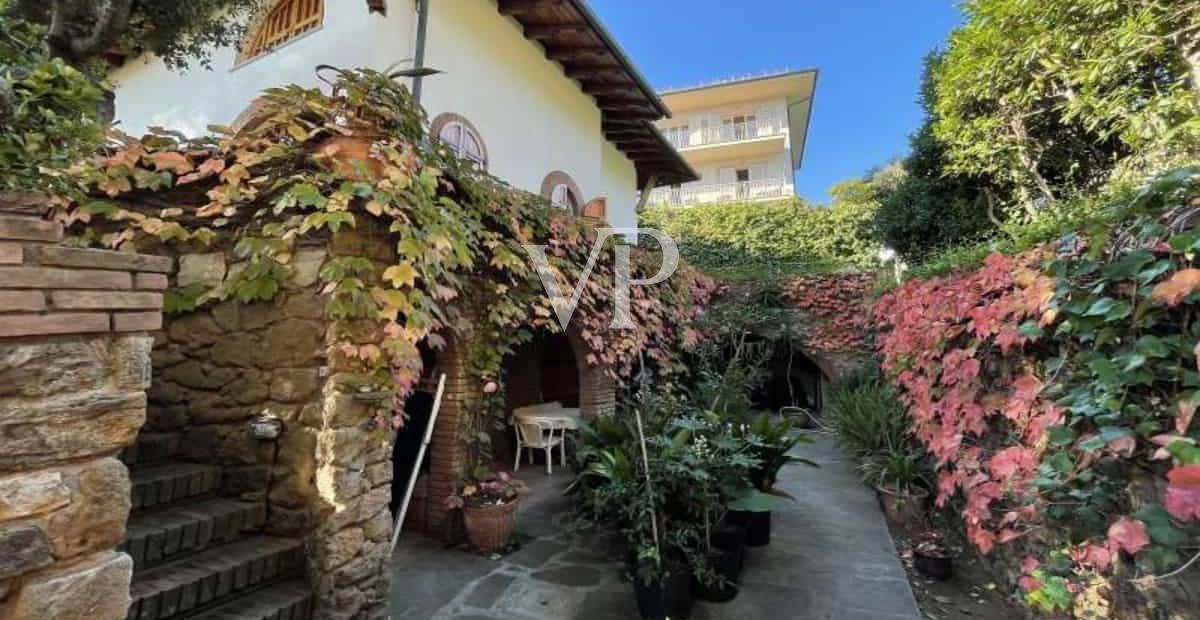 Villa sul Mare: Eleganza e Comfort a Castiglioncello