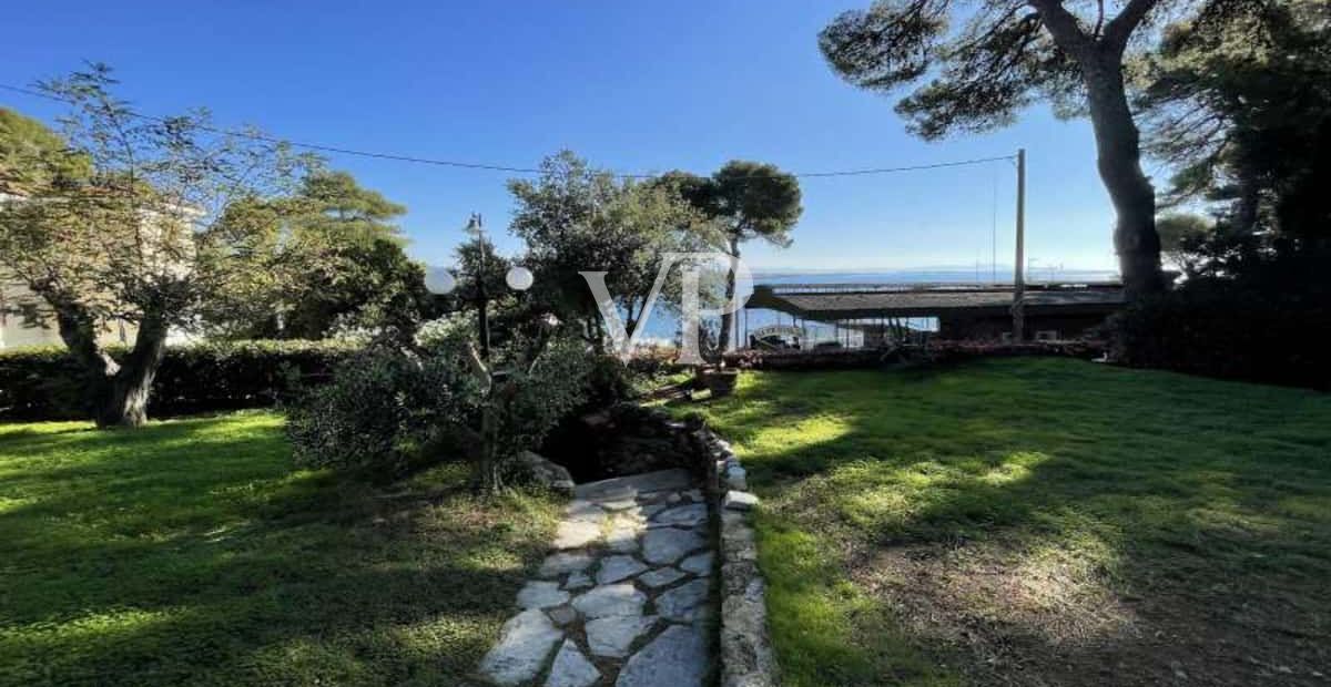 Villa sul Mare: Eleganza e Comfort a Castiglioncello