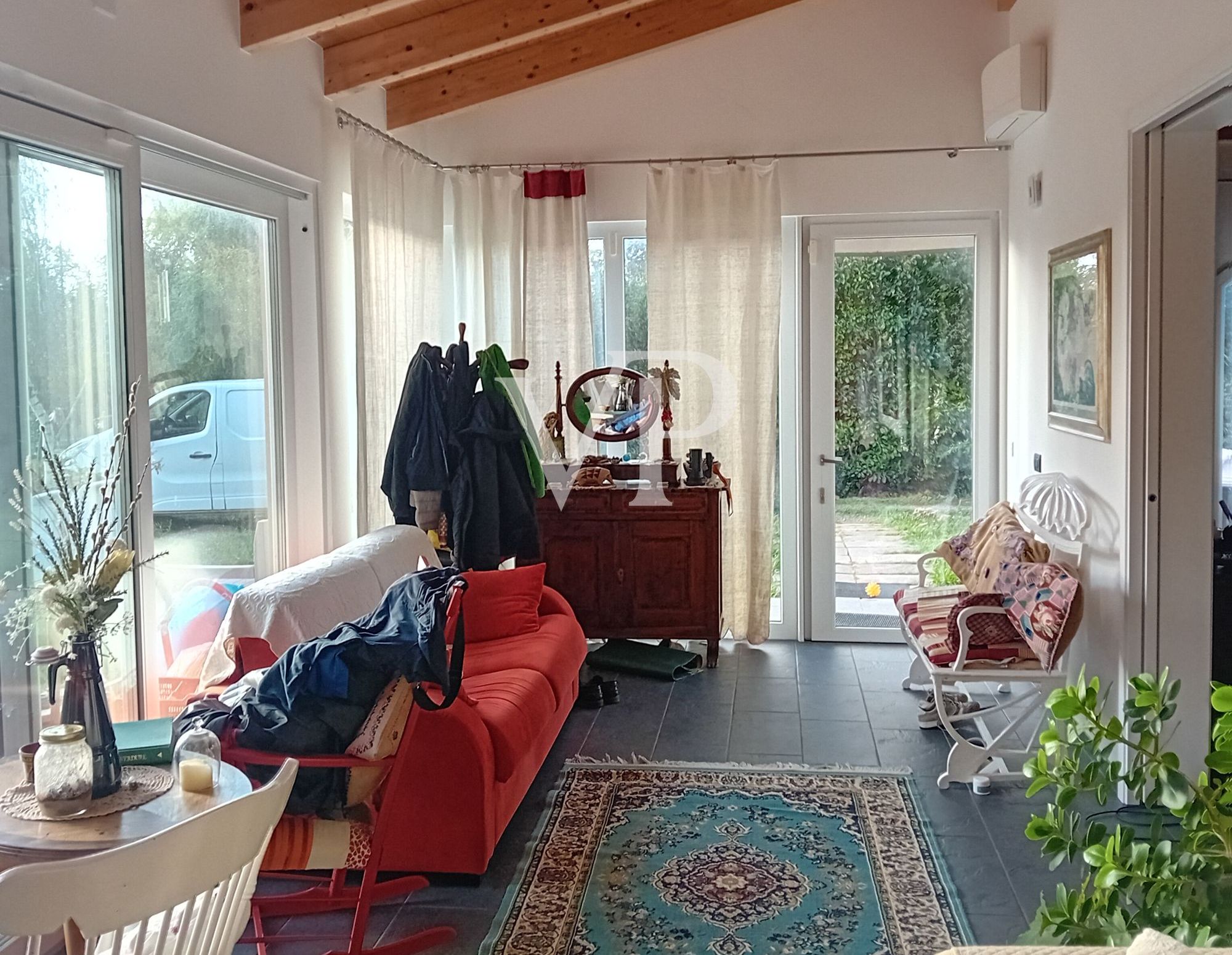 Villa molto luminosa con grande giardino, costruita in bioedilizia con   impianto fotovoltaico