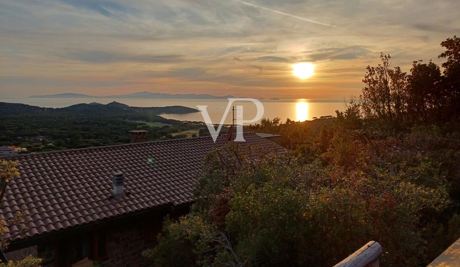 Villa esclusiva con vista panoramica mozzafiato a 180° a Punta Ala