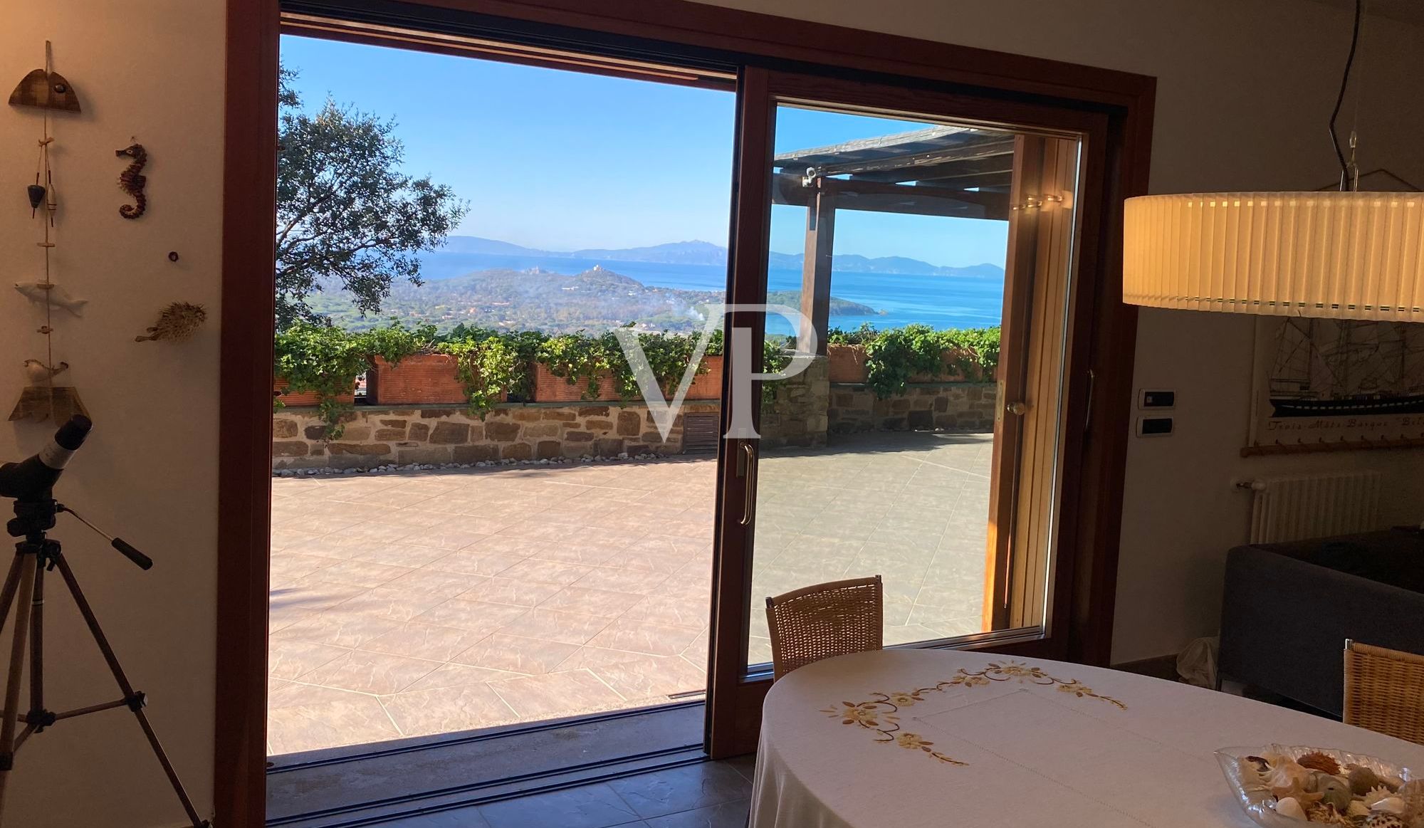 Villa esclusiva con vista panoramica mozzafiato a 180° a Punta Ala