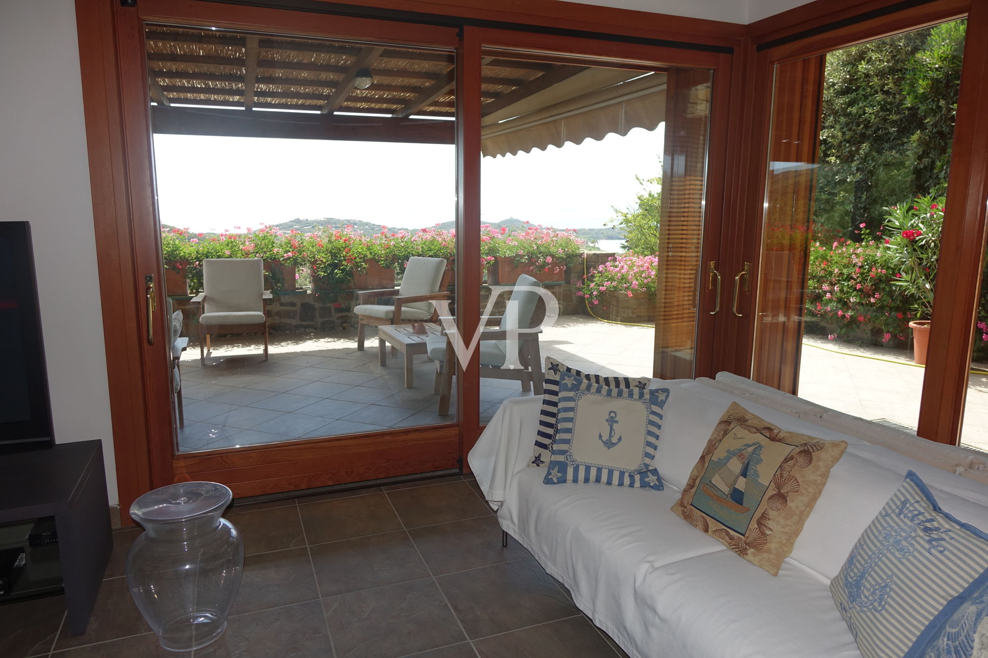 Exclusiva villa con impresionantes vistas panorámicas de 180° en Punta Ala
