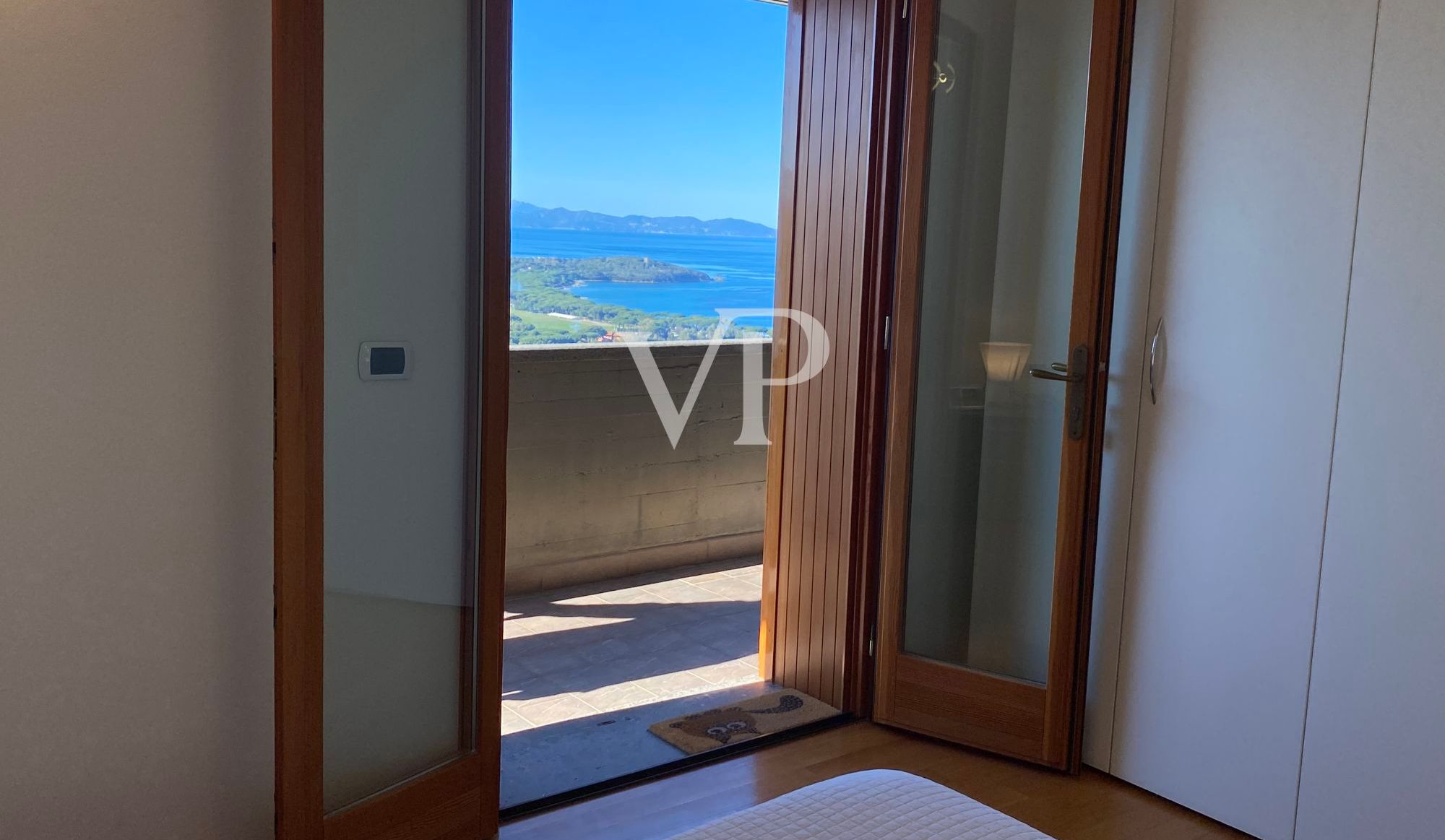 Villa esclusiva con vista panoramica mozzafiato a 180° a Punta Ala