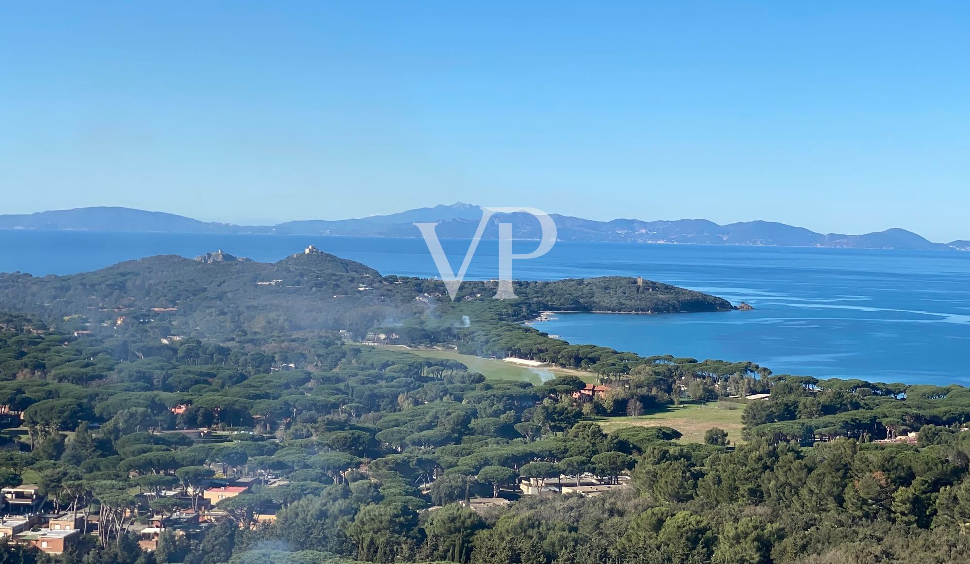 Villa esclusiva con vista panoramica mozzafiato a 180° a Punta Ala