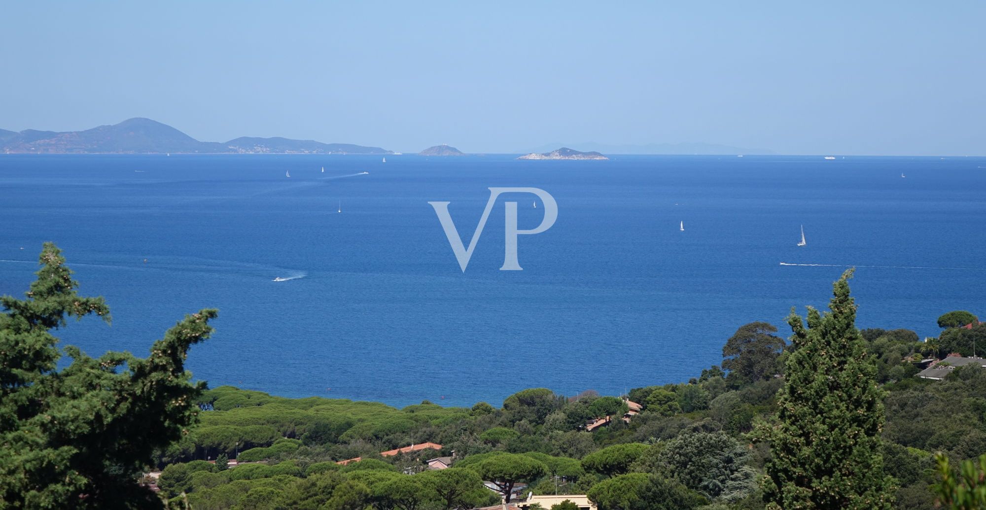 Villa esclusiva con vista panoramica mozzafiato a 180° a Punta Ala
