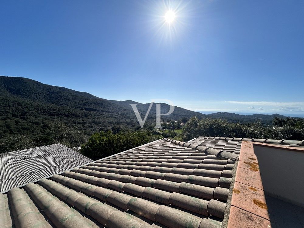 Punta Ala : Spectaculaire villa en excellent état avec vue sur la mer