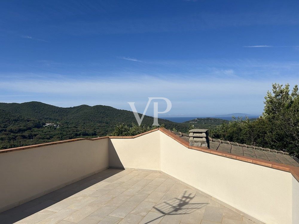 Punta Ala: Spectacular villa in excellent condition with sea view