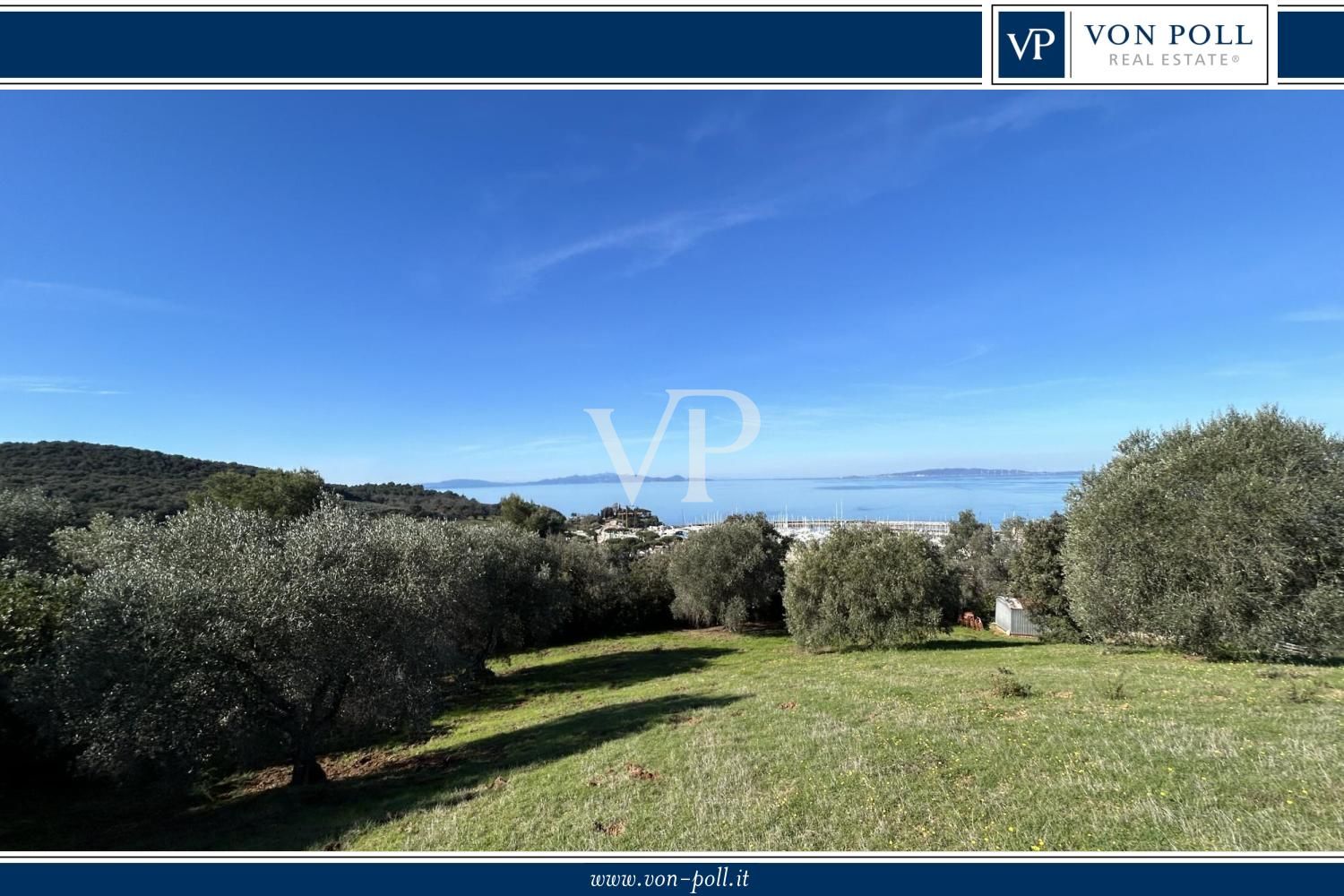 Villa avec vue panoramique enchanteresse et oliveraie en position dominante sur le port de Scarlino