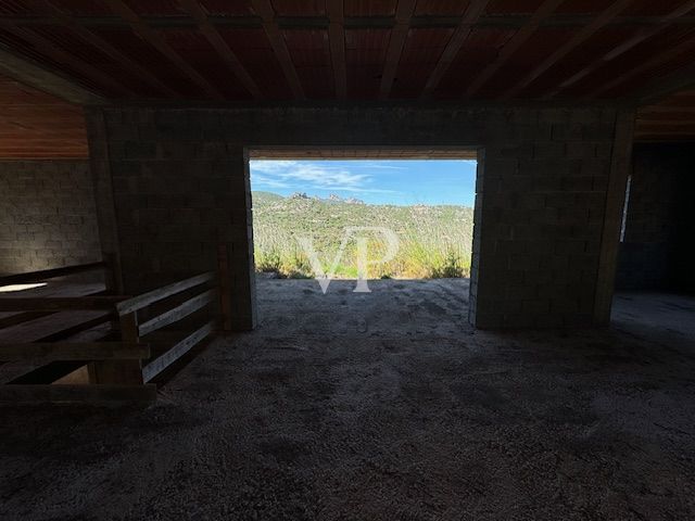 Sardische Stazzi im Rohbau